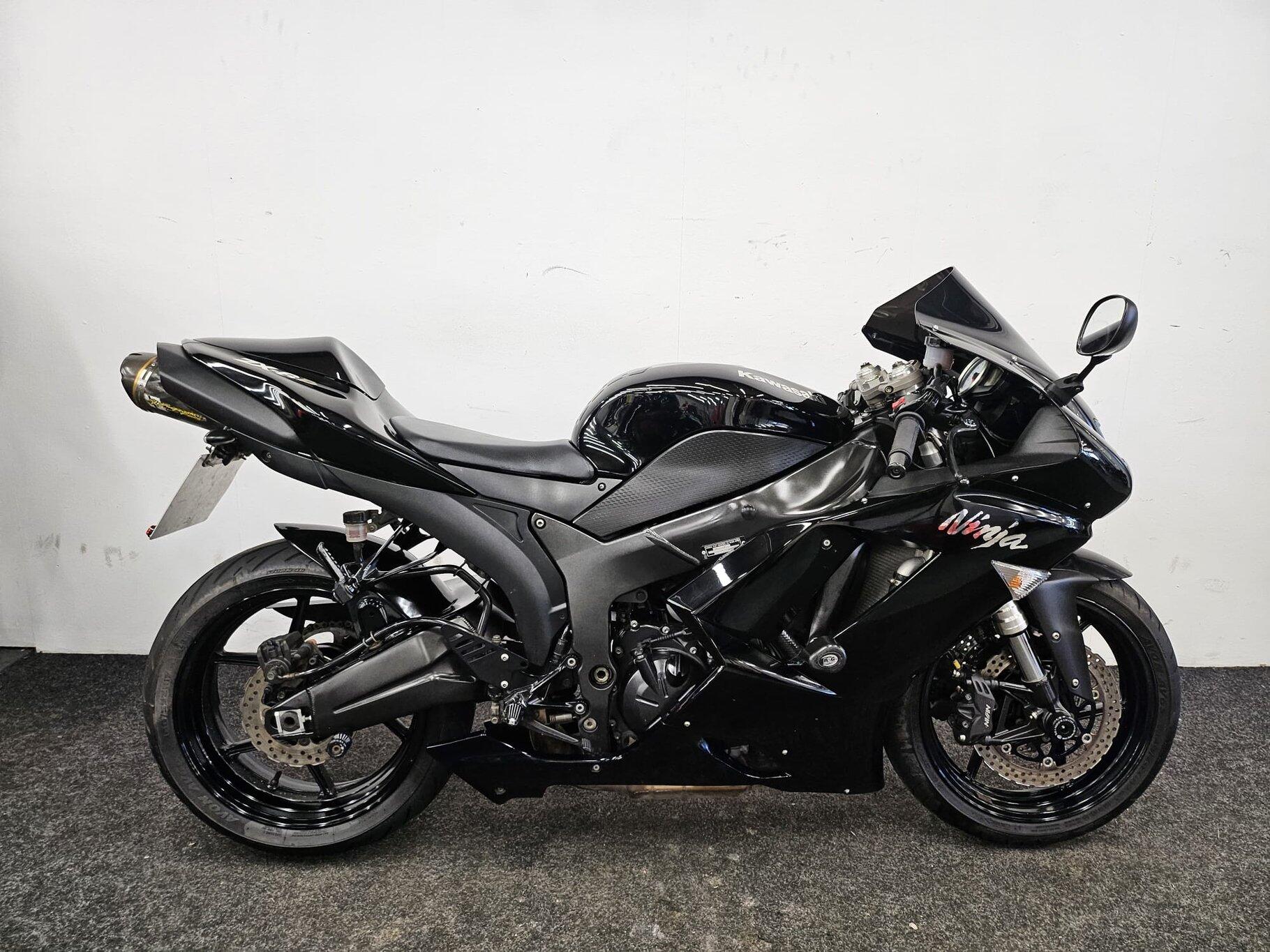 Kawasaki Ninja ZX-6R bikes for sale | AutoTrader Bikes